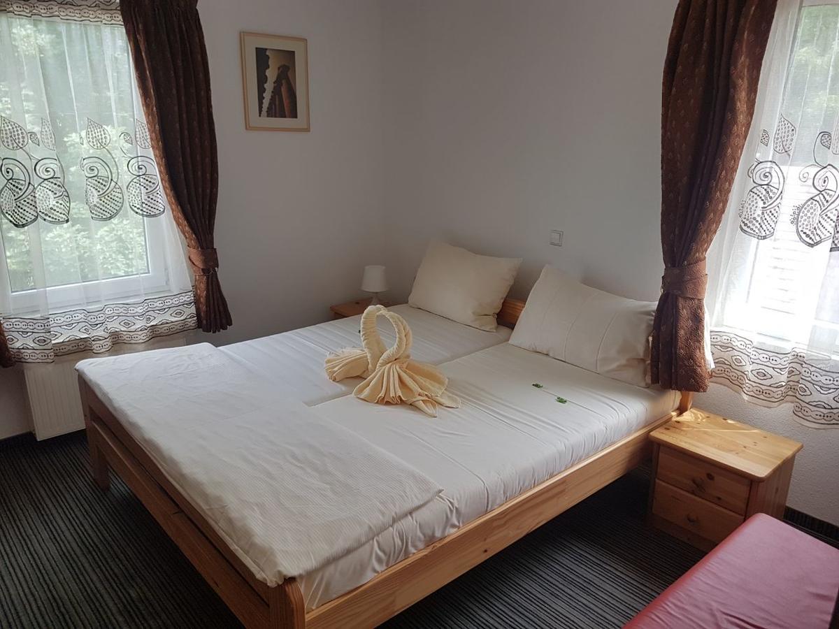 Hotel Garni Zur Eisenbahn Crailsheim Ngoại thất bức ảnh